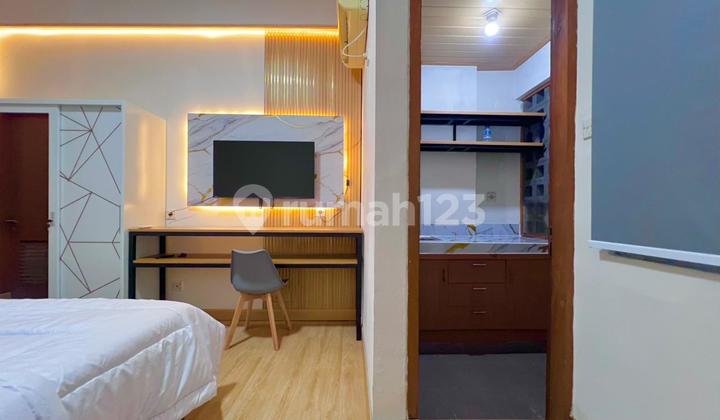 Comfortable Ready-to-Live Apartment in Margonda Residence, Depok Comfortable Ready-to-Live Apartment in Margonda Residence, Depok