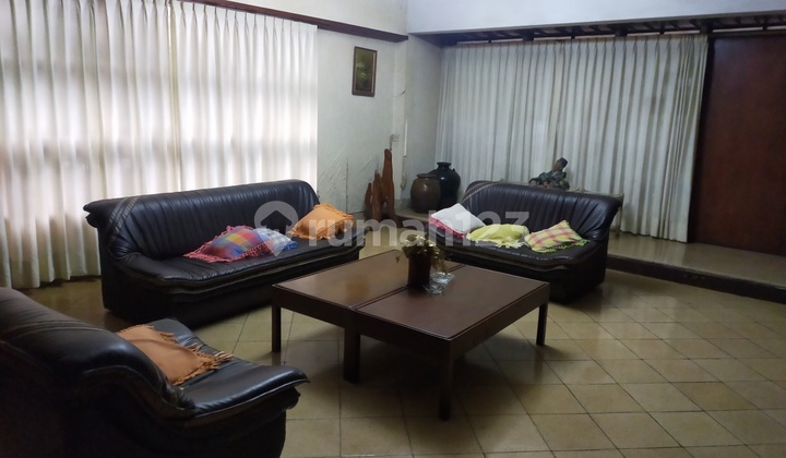 Harga Menarik Rumah Antik Layak Huni Di Jl. Cipaganti Raya Bandung Utara Jawa Barat Harga Menarik Rumah Antik Layak Huni Di Jl. Cipaganti Raya Bandung Utara Jawa Barat