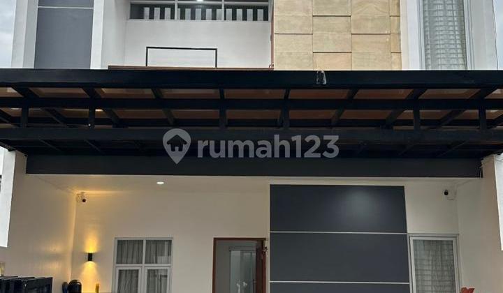 Rumah di Jl. Suryalaya Sayap Jalan Buahbatu Bergaya Minimalis Modern