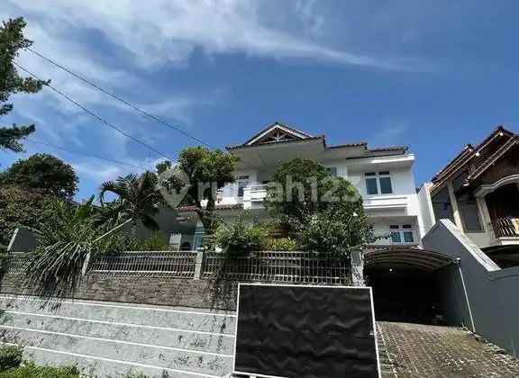 Murah Rumah di Sayap Dago Jl. Tubagus Ismail Harga Dibawah NJOP