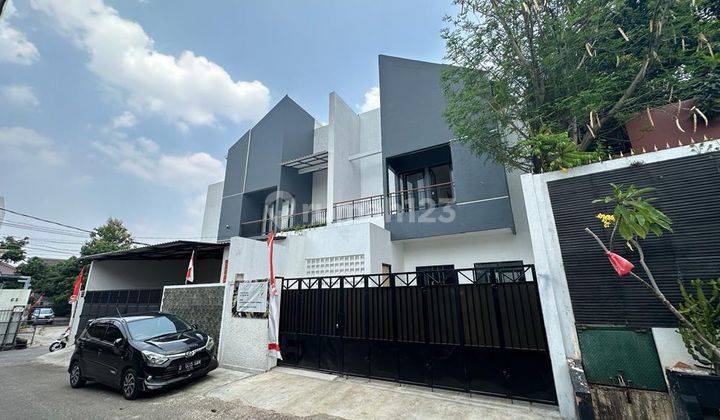 Dijual Rumah Kemanggisan Brand  New Casa De Slipi Scandinavian Style Rooftop 1