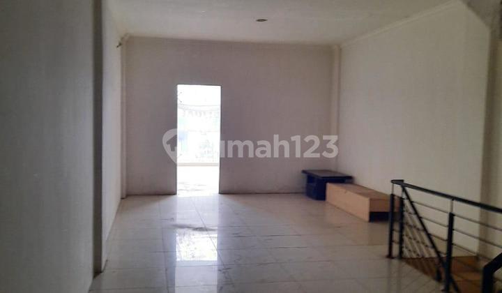Dijual 3 Lantai Jl Kesehatan Kondisi Prima Harga Miring