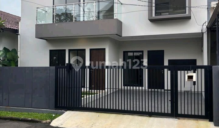 Sell Ready-to-Occupy House in Bintaro Jaya Sector 9, South Tangerang Sell Ready-to-Occupy House in Bintaro Jaya Sector 9, South Tangerang