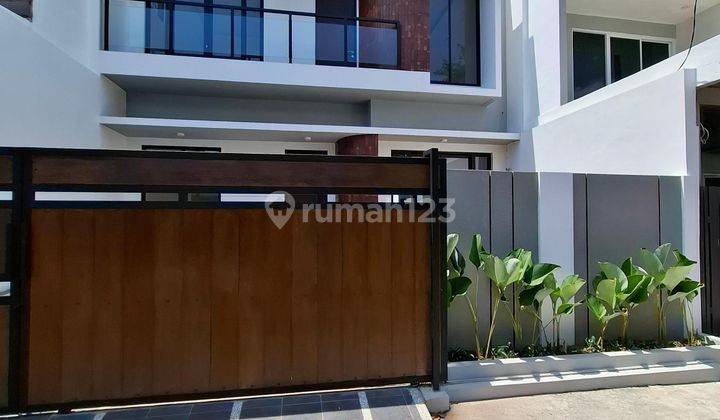 Rumah Baru Moden Akses Mudah Di Graha Raya Bintaro 1