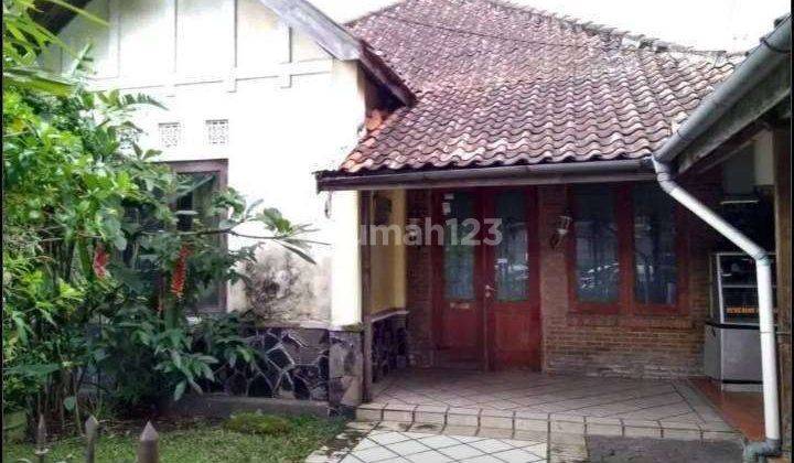 Rumah Lama Terawat Strategis Pusat Kota Bandung Sayap Riau 1