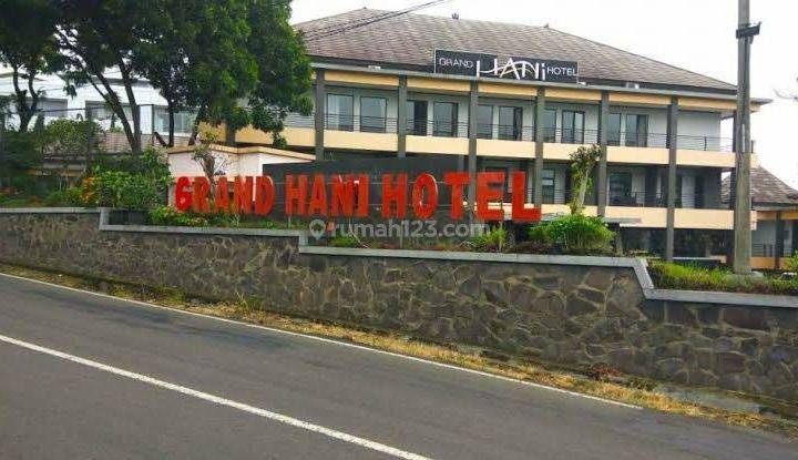 Rumah hotel aktif posisi mainroad lembang kota bandung 1