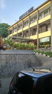 Rumah hotel aktif posisi mainroad lembang kota bandung 2