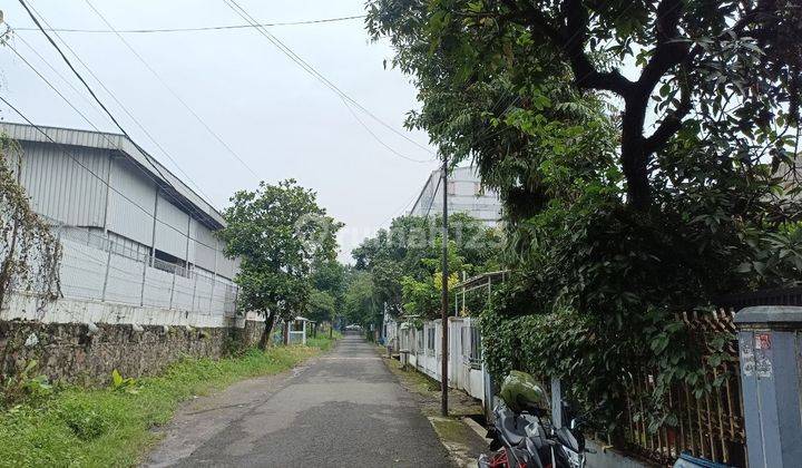 Rumah hitung tanah strategis di parakan buah batu bandung 1