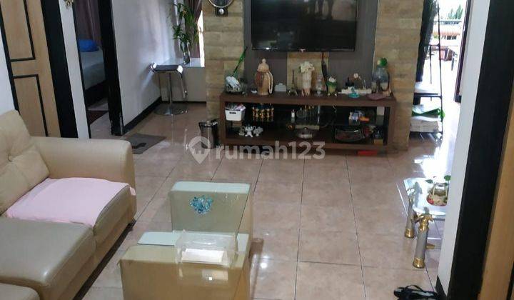 Rumah semi furnish di komplek duta regency cihanjuang cimahi 2