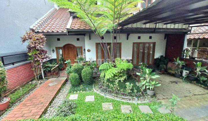 Rumah Asri Sejuk di Kawasan Dago Bandung Utara 1