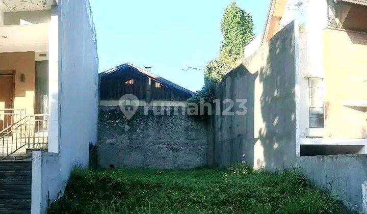 Ready-to-build land in Setra Duta, Bandung. Ready-to-build land in Setra Duta, Bandung.