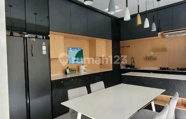 Rumah Mewah Plus Kolam Renang Di Dago Resort Bandung