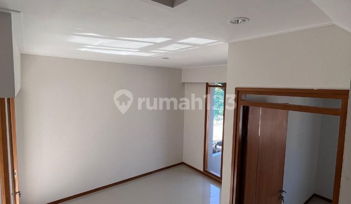 Rumah Hook Strategis Di Komplek Bali Garden Awiligar Bandung 2