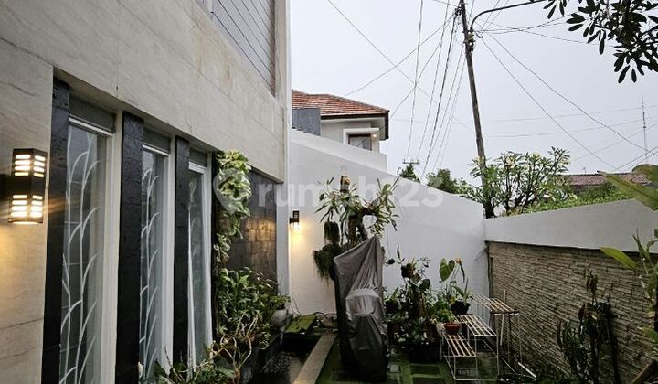 Luxury House Behind Metro Bandung in Margahayu 2