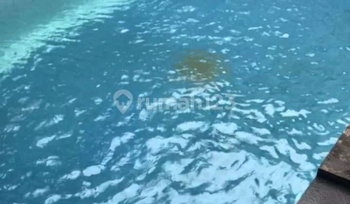 Rumah bagus ada kolam renang di arcamanik