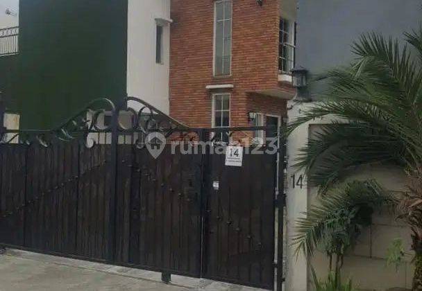 Rumah Eropan Style Dekat Borma Cikutra Bandung 2