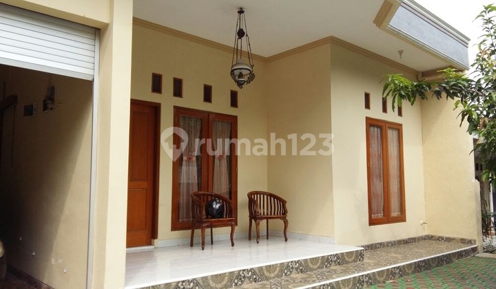 Sewa Kantor Jakarta Selatan (Rumah Office Space di Kemang Jakarta Selatan) 2