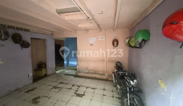 Bangunan Komersial Menteng Atas Jakarta Selatan 2