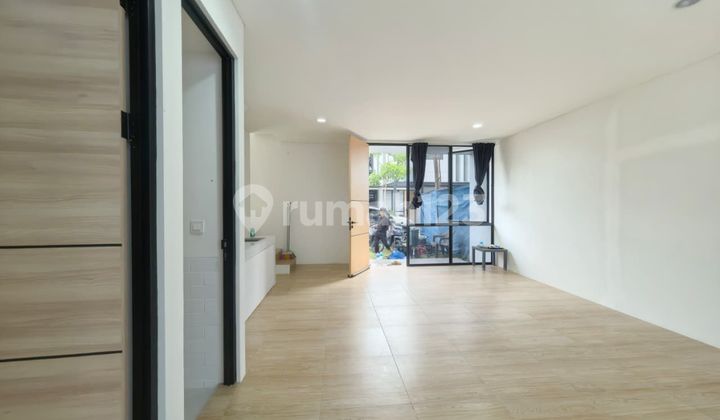 For sale 2-story house Tangerang 1