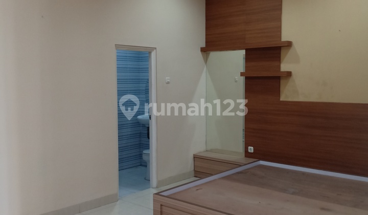 Rumah Cantik hoki siap Huni 2,5 Lantai , Non.421 1
