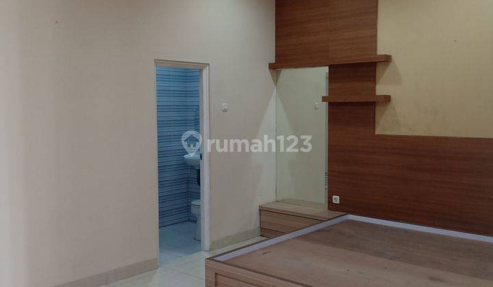 Rumah Cantik hoki siap Huni 2,5 Lantai , Non.421 4