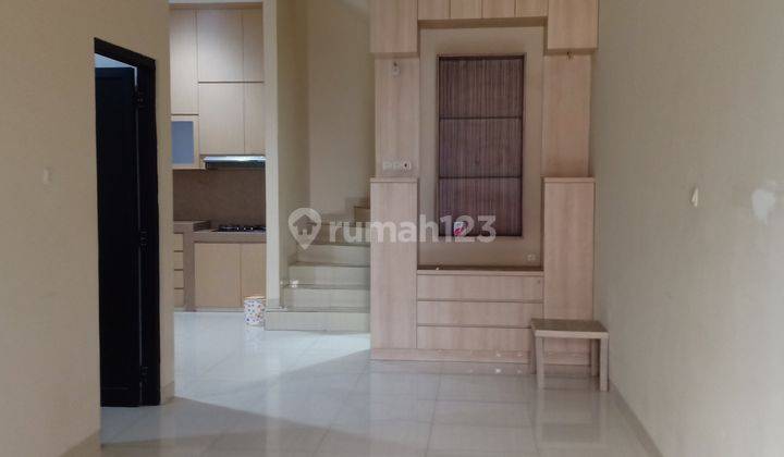 Rumah Cantik hoki siap Huni 2,5 Lantai , Non.421 10