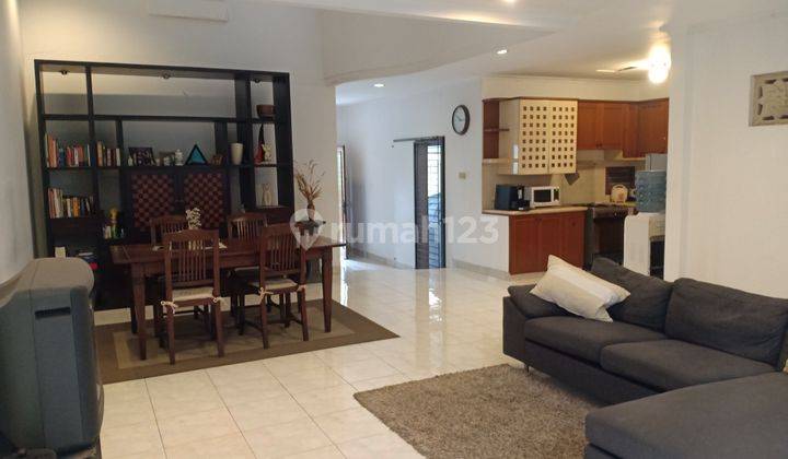 Rumah Cantik 2 Lantai Tanjung Duren Jakarta Barat , Non.553 8
