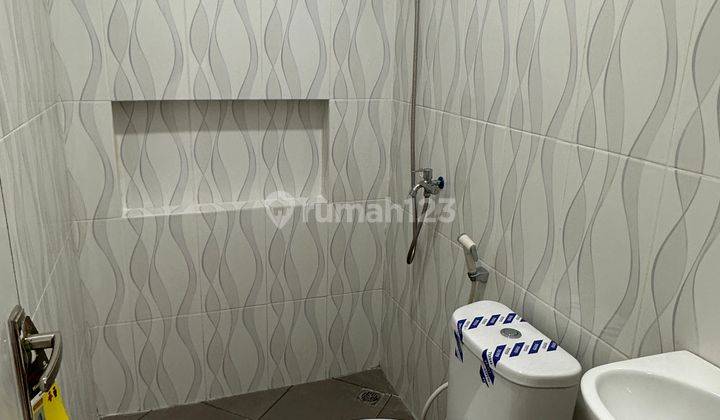 Non.571 Rumah New Jln 1 Mobil, 3 Lt Tanjung Duren Jakarta Barat  9