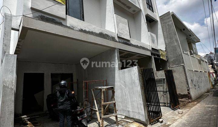 Non.573 Rumah New Jln 1 Mobil, 3 Lt Tanjung Duren Jakarta Barat  4