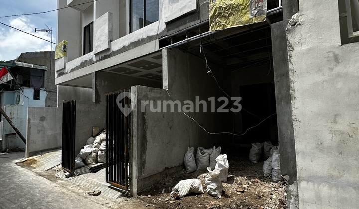 Non.573 Rumah New Jln 1 Mobil, 3 Lt Tanjung Duren Jakarta Barat  6