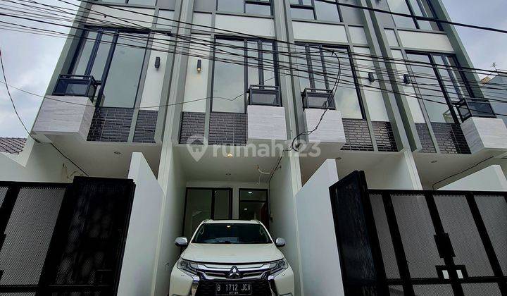 Non.590 Rumah 3 Lantai, Jln 1 Mobil duri Kepa Jakarta Barat  1