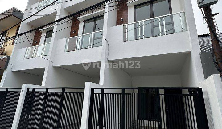 Non.571 Rumah New Jln 1 Mobil, 3 Lt Tanjung Duren Jakarta Barat  1