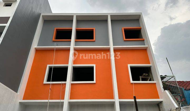 Non.574 Rumah Hoki New Jln 3 Mobil, 3 Lt Sunrise Garden Jakarta Barat  2