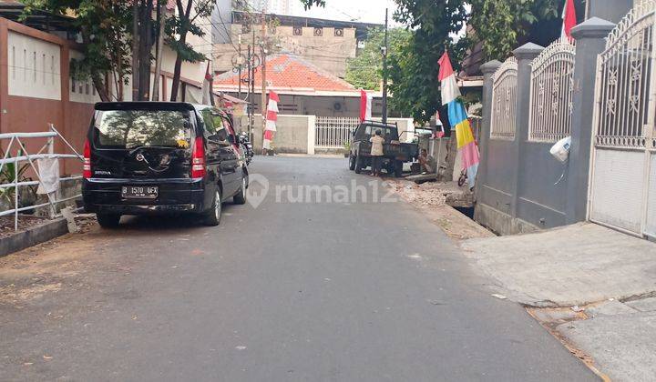 Non.344 Rumah 3 Lt lokasi Strategis  1