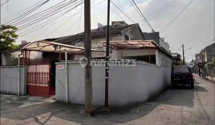 Rumah indah 2lt hoek taman ratu 2