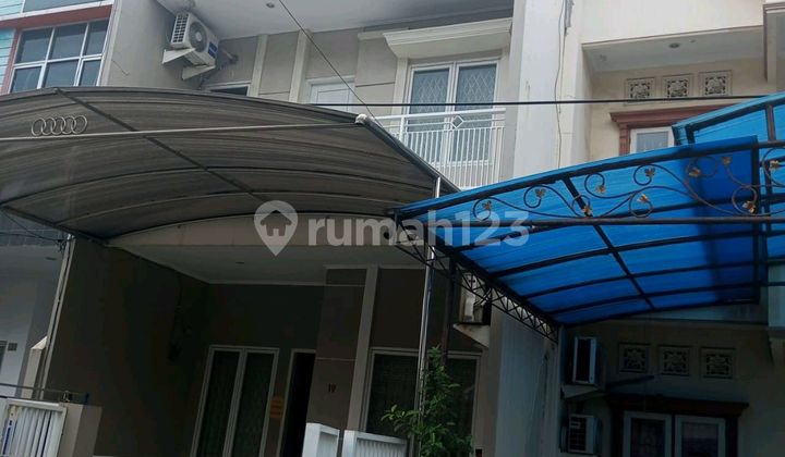 Rumah 2 Lt Kelapa Puan Gading