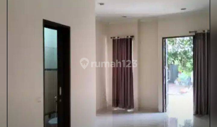 Rumah 2 Lt Sumarecon Serpong 2