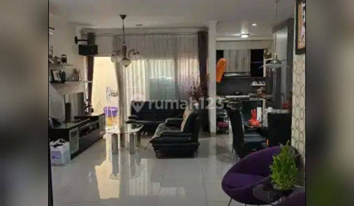 Rumah Fasilitas 2 Lt Permata Regency 2