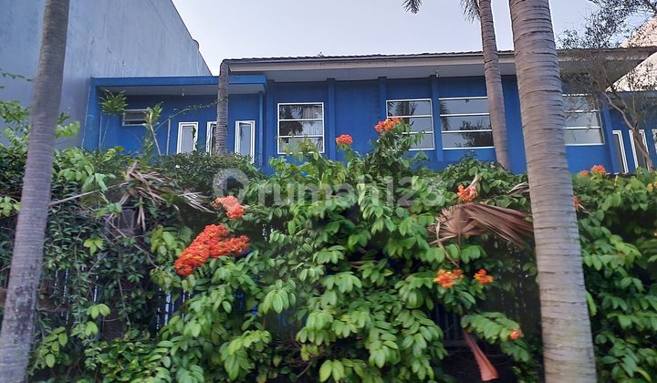 For Sale 2-Story House Good Location Puri Kencana