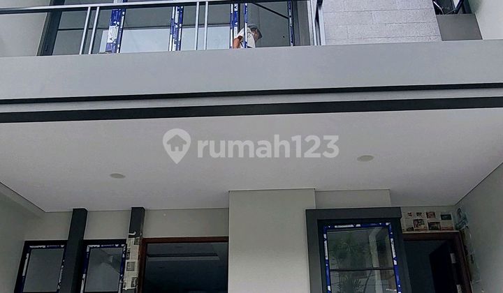 3-story house New Sunrise Garden