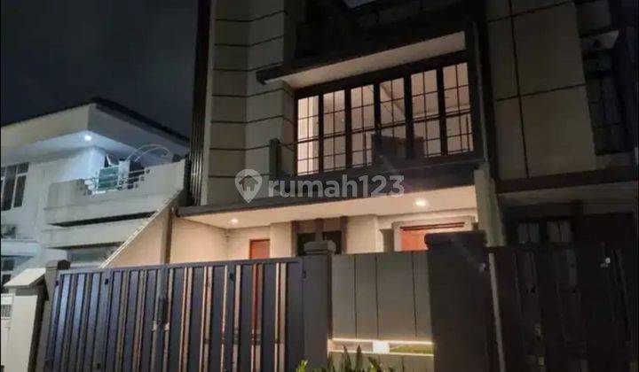 Rumah 2 1/2 Lt New Permata Buana 1