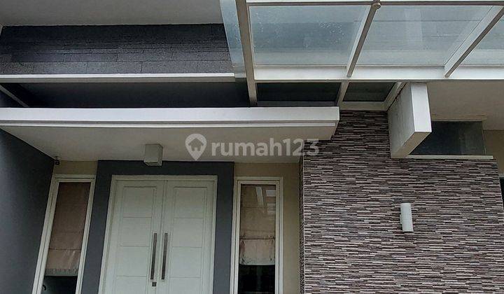 Rumah 2 1/2 Lt Minimalis Permata Buana 1