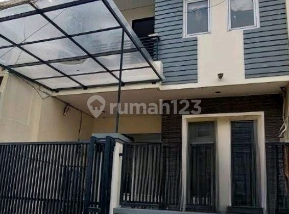 Rumah 3 Lt Taman Ratu Lok Bgs