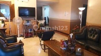 Tropic Apartment 12th Floor Tomang