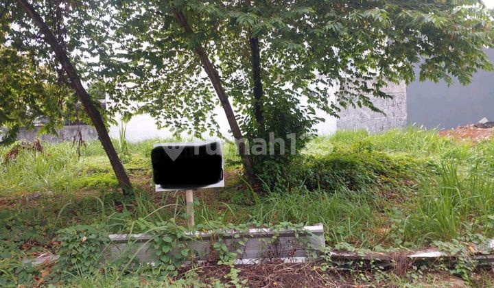 Kavling Hoek Metland Puri