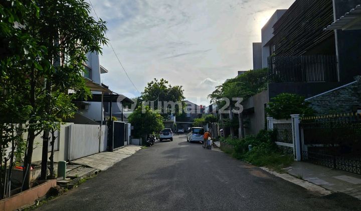 2-Story House Permata Buana 2-Story House Permata Buana