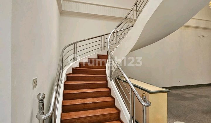 Dijual Rmh Jl Utama Green Garden 2