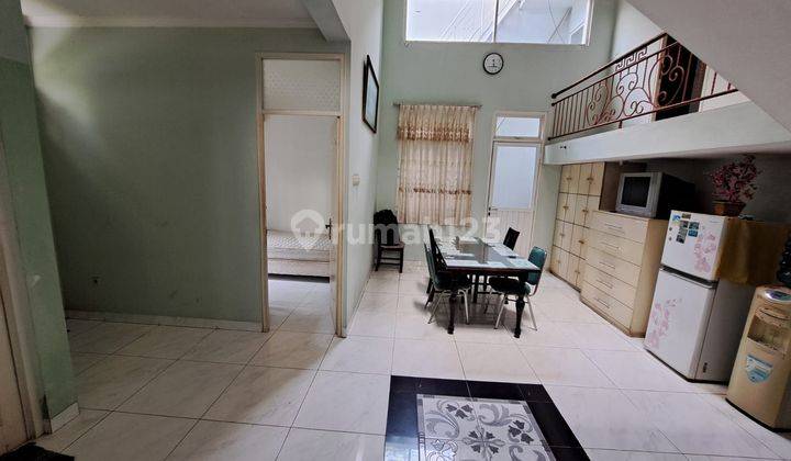 Rumah 3 Lantai Furnished, Rapi Terawat di Lippo Karawaci 2