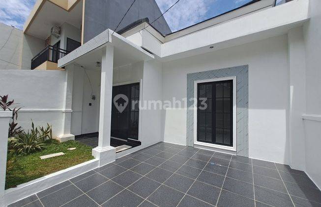 Dijual Rumah Baru, Renovasi, Barat Daya, di Perum Griya Loka Bsd 2