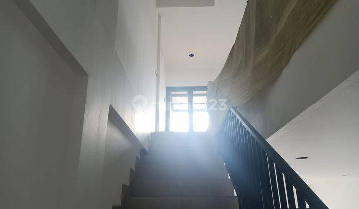Dijual 2 Unit Ruko Baru, Timur, Lokasi Sangat Strategis 7